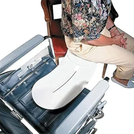 Avis planche de transfert incurvée fauteuil roulant-lit/toilette/voiture : une aide de mobilité pensée pour limiter l’effort
