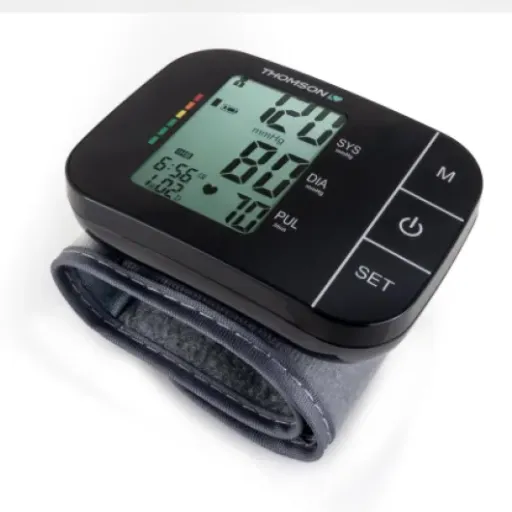 Avis THOMSON Cardio W7 : le tensiomètre poignet compact pour suivre sa tension à la maison